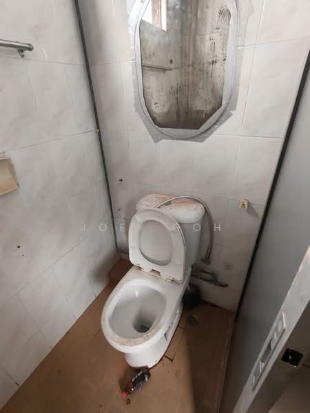 Upper Paya Lebar Road, , 3 Bedrooms, 1,200 sqft, Shophouse For Rent, by Joey Goh, 500231631 - Bathroom - PropertyGuru.com.sg