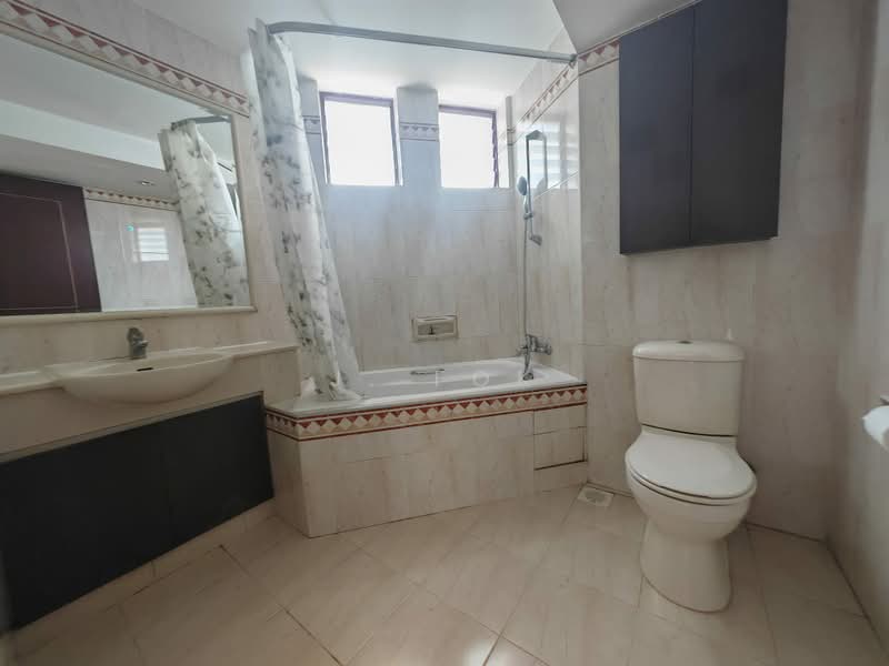 Chancery Esquire, 8 Chancery Lane, 3 Bedrooms, 1,679 sqft, Condominium For Rent, by J. Fok, 500231636 - Bathroom - PropertyGuru.com.sg