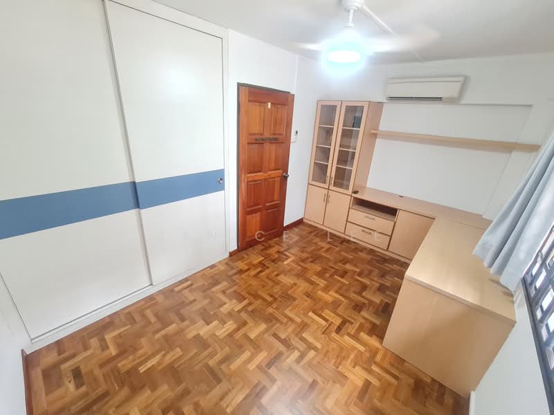 410 Hougang Avenue 10, 410 Hougang Avenue 10, 3 Bedrooms, 979 sqft, HDB Flat For Rent, by Janice Lee, 500231653 - Common Room 1 - PropertyGuru.com.sg