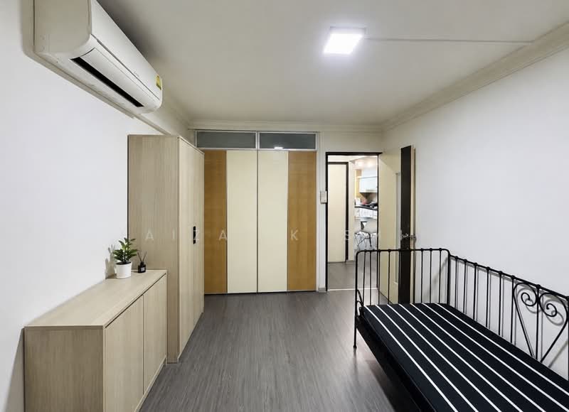 410 Bukit Batok West Avenue 4, 410 Bukit Batok West Avenue 4, 2 Bedrooms, 732 sqft, HDB Flat For Rent, by Faizal Kasmin, 500231659 - Bedroom - PropertyGuru.com.sg