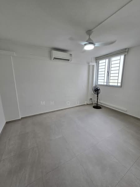 74 Bedok North Road, 74 Bedok North Road, 2 Bedrooms, 635 sqft, HDB Flat For Sale, by MH Quek, 500231660 - Interior - PropertyGuru.com.sg