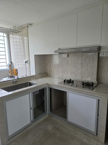74 Bedok North Road, 74 Bedok North Road, 2 Bedrooms, 635 sqft, HDB Flat For Sale, by MH Quek, 500231660 - Kitchen - PropertyGuru.com.sg