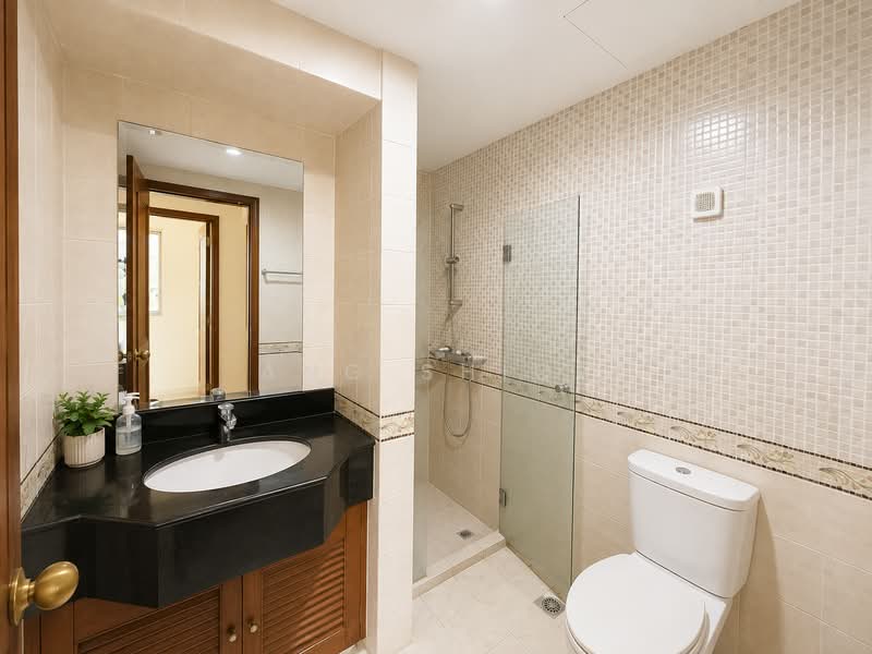 Yishun Emerald, 32 Canberra Drive, 2 Bedrooms, 1,001 sqft, Condominium For Sale, by Ang ShiQi, 500231670 - Bathroom - PropertyGuru.com.sg