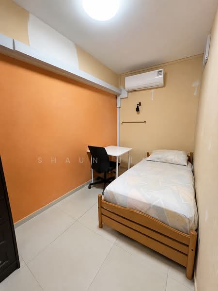 256 Ang Mo Kio Avenue 4, 256 Ang Mo Kio Avenue 4, 2 Bedrooms, 947 sqft, HDB Flat For Sale, by Shaun Jiang, 500231673 - Bedroom - PropertyGuru.com.sg