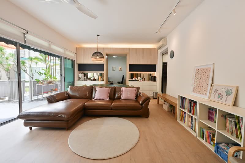 Casabella, 176 Duchess Avenue, 4 Bedrooms, 1,453 sqft, Condominium For Sale, by Julia Bensily, 500231676 - Living Room - PropertyGuru.com.sg