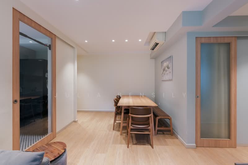 Hundred Palms Residences, 262 Yio Chu Kang Road, 3 Bedrooms, 1,055 sqft, Condominium For Sale, by Julia Bensily, 500231686 - Dining Room - PropertyGuru.com.sg