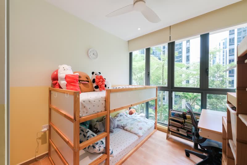 Hundred Palms Residences, 262 Yio Chu Kang Road, 3 Bedrooms, 1,055 sqft, Condominium For Sale, by Julia Bensily, 500231686 - Bedroom - PropertyGuru.com.sg