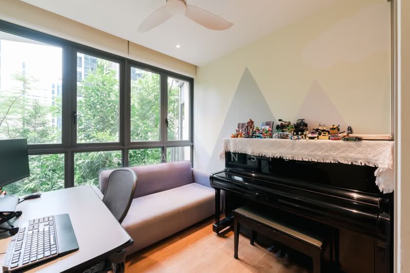 Hundred Palms Residences, 262 Yio Chu Kang Road, 3 Bedrooms, 1,055 sqft, Condominium For Sale, by Julia Bensily, 500231686 - Bedroom - PropertyGuru.com.sg