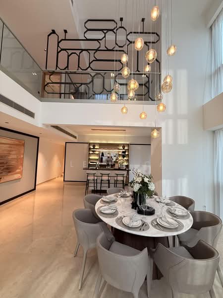 One Shenton, 1 Shenton Way, Boat Quay / Raffles Place / Marina, 4 Bedrooms, 5,350 sqft, Condominium For Sale, by Valerie Cai, 500231688 - Dining Room - PropertyGuru.com.sg