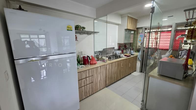 313B Sumang Link, 313B Sumang Link, 3 Bedrooms, 1,205 sqft, HDB Flat For Rent, by Rosanne Lim, 500231697 - Kitchen - PropertyGuru.com.sg