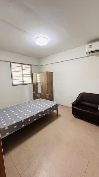 232 Jurong East Street 21, 232 Jurong East Street 21, 2 Bedrooms, 721 sqft, HDB Flat For Sale, by Grace Tan 陈丽玲, 500231705 - Bedroom - PropertyGuru.com.sg