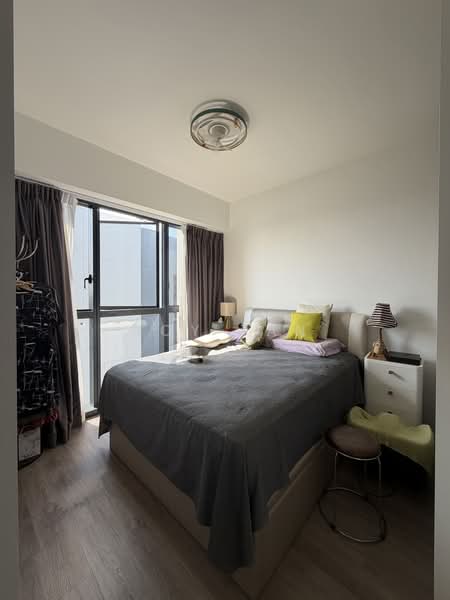 Riverfront Residences, 41 Hougang Avenue 7, 3 Bedrooms, 1,087 sqft, Condominium For Sale, by Roy Tan, 500231709 - Bedroom - PropertyGuru.com.sg