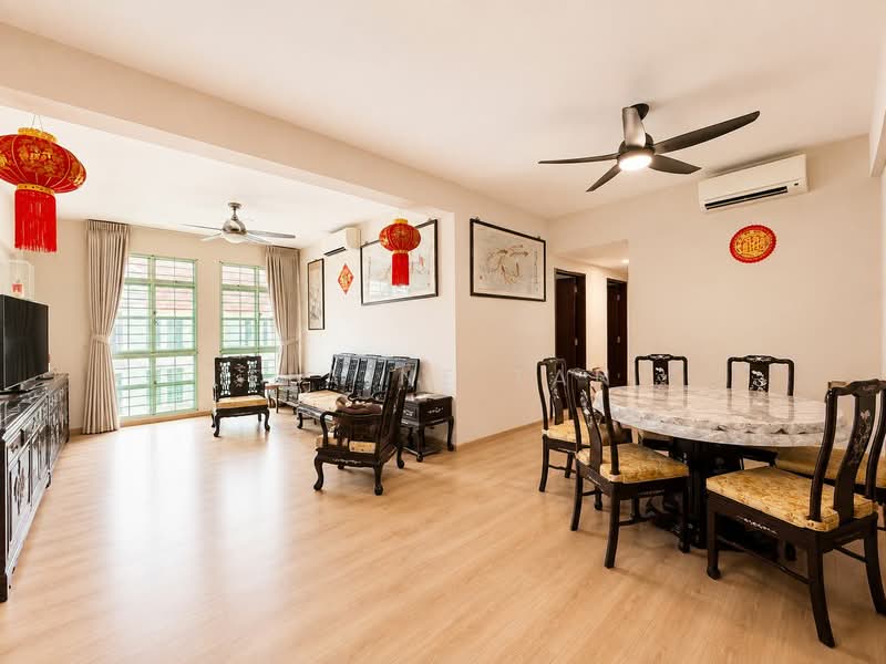 Near Serangoon MRT and NEX. Next to Yangzheng Primary School, Hougang / Punggol / Sengkang, 3 Bedrooms, 1,658 sqft, Condominium For Sale, by Elaine Tan, 500231711 - Living Room - PropertyGuru.com.sg