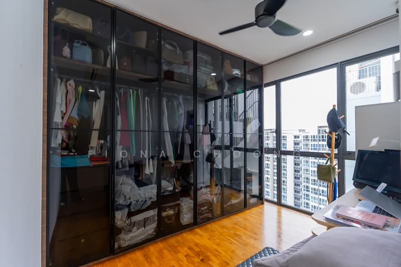 Twin Waterfalls, 108 Punggol Walk, 3 Bedrooms, 1,873 sqft, Executive Condominium For Sale, by Fiona Choong, 500231721 - Walk In Wardrobe - PropertyGuru.com.sg