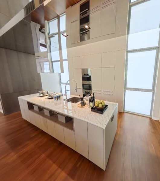 Greenery Living Minutes from Orchard & RGS, Balmoral Road, Tanglin / Holland / Bukit Timah, 4 Bedrooms, 3,337 sqft, Apartment For Sale, by Homer Lau, 500231723 - Kitchen - PropertyGuru.com.sg