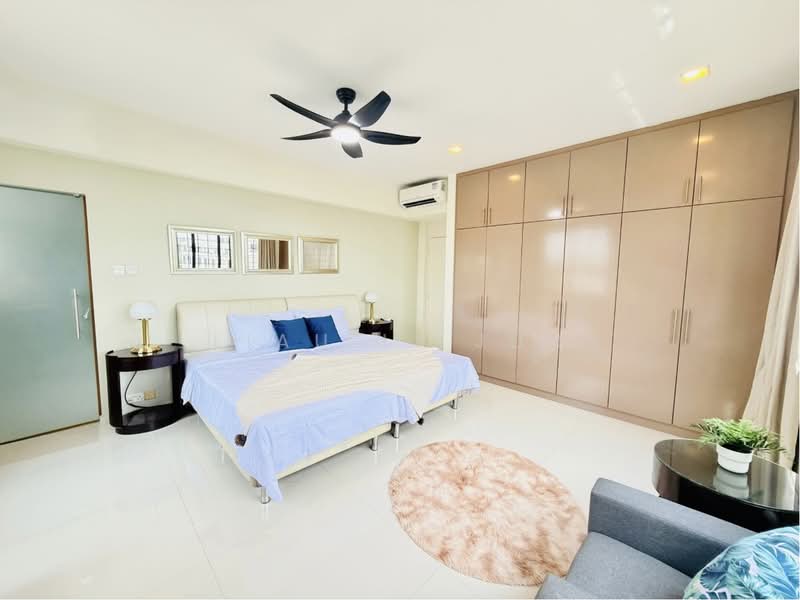 Botanic Gardens View, 19 Taman Serasi, Room Rental, 250 sqft, Apartment For Rent, by Liau Li Jun, 500231730 - Master Bedroom - PropertyGuru.com.sg