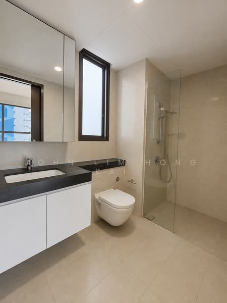 Archipelago, 509 Bedok Reservoir, 2 Bedrooms, 840 sqft, Condominium For Sale, by John Lim Hong Kai, 500231736 - Bathroom - PropertyGuru.com.sg