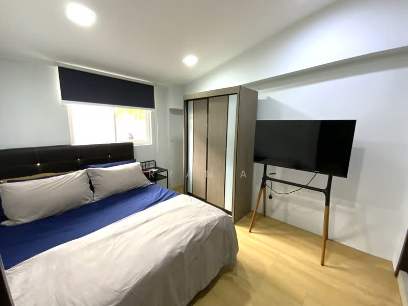 Teacher's Housing Estate, Tagore Avenue, 6 Bedrooms, 3,600 sqft, Terraced House For Sale, by Ryan A, 500231744 - Basement - Master Bedroom 4 - PropertyGuru.com.sg
