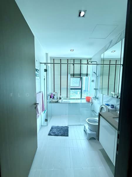 Hundred Trees, 83 West Coast Drive, 4 Bedrooms, 3,401 sqft, Condominium For Sale, by Florence Zheng Zhen, 500231750 - PropertyGuru.com.sg