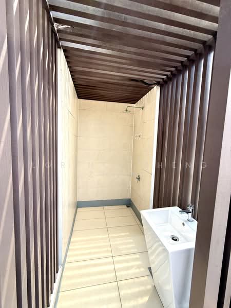Hundred Trees, 83 West Coast Drive, 4 Bedrooms, 3,401 sqft, Condominium For Sale, by Florence Zheng Zhen, 500231750 - PropertyGuru.com.sg