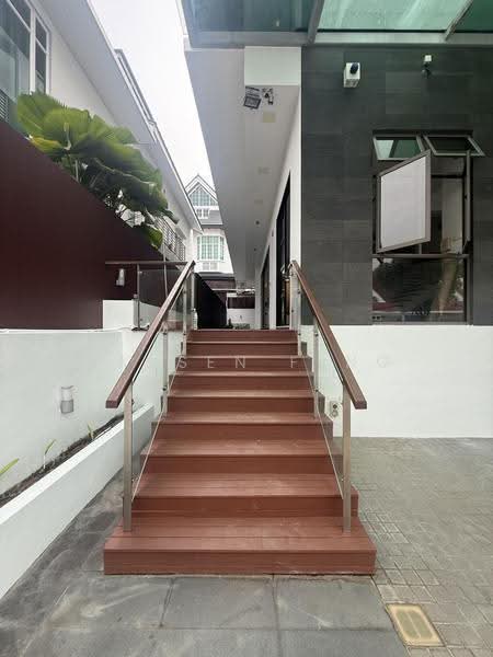 Sixth Avenue, Tanglin / Holland / Bukit Timah, 5 Bedrooms, 4,570 sqft, Semi-Detached House For Rent, by Jansen Feng, 500231752 - PropertyGuru.com.sg