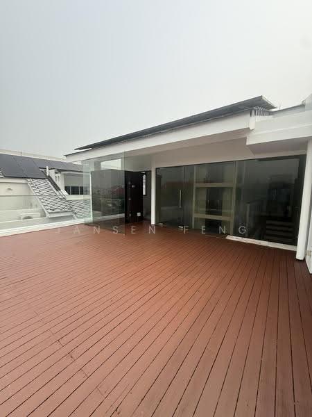 Sixth Avenue, Tanglin / Holland / Bukit Timah, 5 Bedrooms, 4,570 sqft, Semi-Detached House For Rent, by Jansen Feng, 500231752 - Top floor - PropertyGuru.com.sg