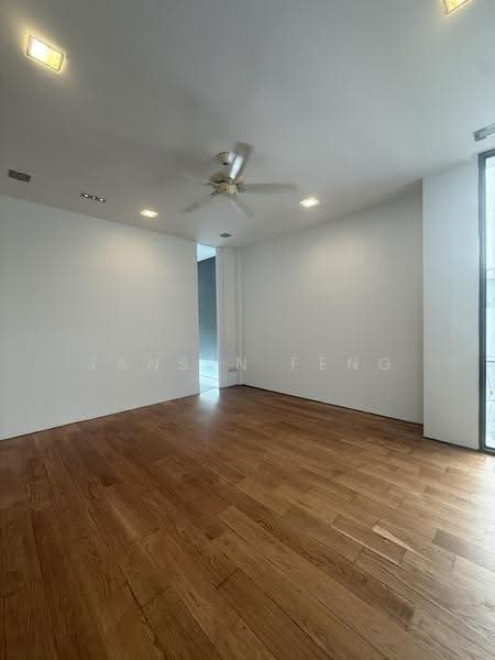 Sixth Avenue, Tanglin / Holland / Bukit Timah, 5 Bedrooms, 4,570 sqft, Semi-Detached House For Rent, by Jansen Feng, 500231752 - master - PropertyGuru.com.sg
