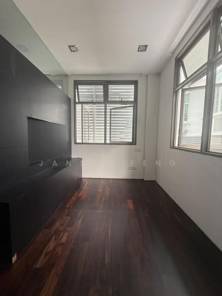Sixth Avenue, Tanglin / Holland / Bukit Timah, 5 Bedrooms, 4,570 sqft, Semi-Detached House For Rent, by Jansen Feng, 500231752 - Bedroom 2 - PropertyGuru.com.sg