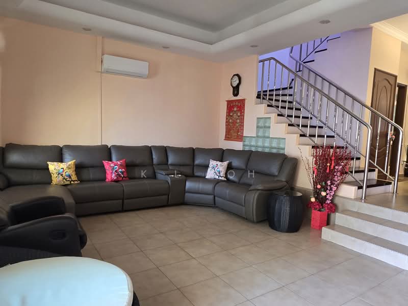 LANDED7772@2 STOREY TERRACE AT SUNRISE VILLA NEAR PARK, , 4 Bedrooms, 2,500 sqft, Terraced House For Sale, by K L Goh, 500231759 - Living Room - PropertyGuru.com.sg