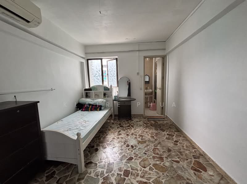 130 Bedok North Street 2, 130 Bedok North Street 2, 3 Bedrooms, 990 sqft, HDB Flat For Sale, by Klaire Phua, 500231765 - Bedroom - PropertyGuru.com.sg