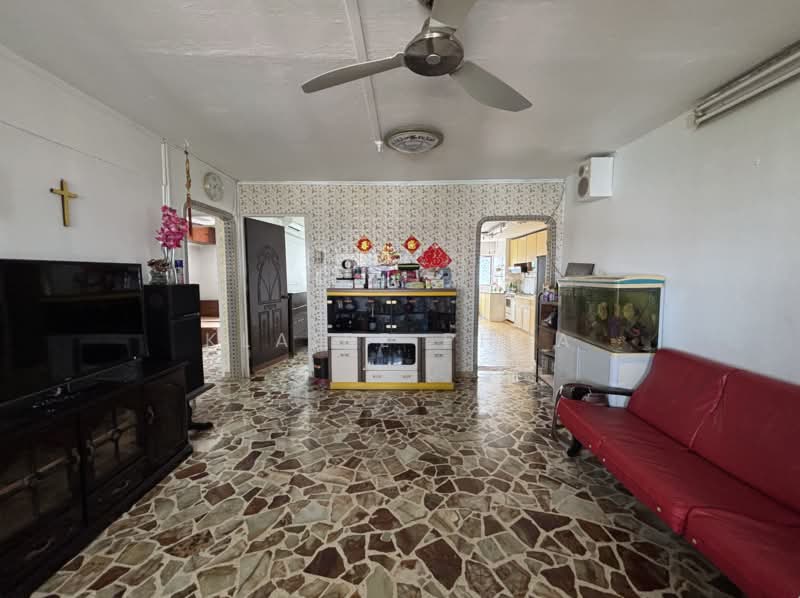 130 Bedok North Street 2, 130 Bedok North Street 2, 3 Bedrooms, 990 sqft, HDB Flat For Sale, by Klaire Phua, 500231765 - Living Room - PropertyGuru.com.sg
