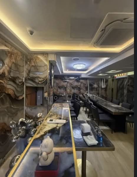 Bugis Point, 530 North Bridge Road, 2,142 sqft, Mall Shop For Rent, by Teo Jeri, 500231767 - Interior - CommercialGuru.com.sg