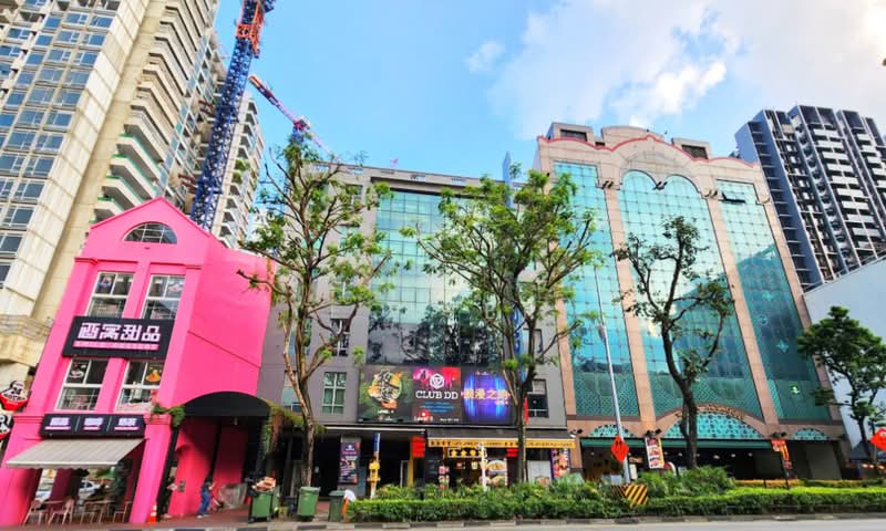 Bugis Point, 530 North Bridge Road, 2,142 sqft, Mall Shop For Rent, by Teo Jeri, 500231767 - CommercialGuru.com.sg