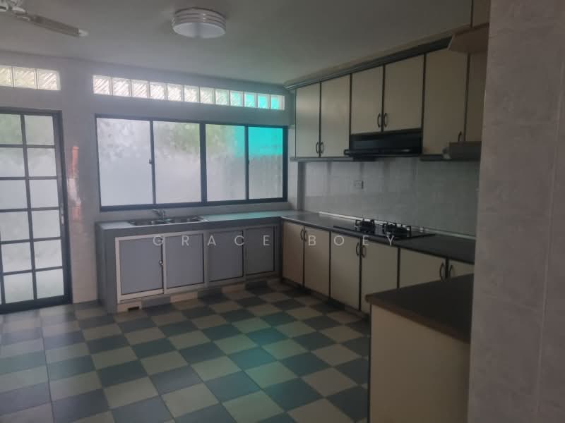 Opera Estate, Maria Avenue, 5 Bedrooms, 2,800 sqft, Terraced House For Rent, by Grace Boey, 500231770 - Kitchen - PropertyGuru.com.sg