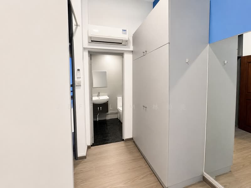 Comfort Garden, Hong San Walk, Room Rental, 162 sqft, Semi-Detached House For Rent, by jeff Lim 林柏兑, 500231771 - Bathroom - PropertyGuru.com.sg