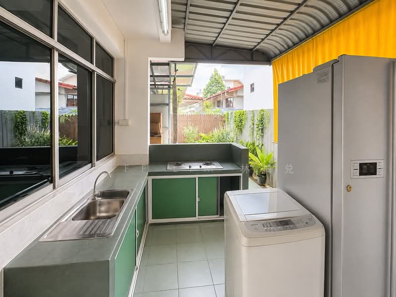 Comfort Garden, Hong San Walk, Room Rental, 162 sqft, Semi-Detached House For Rent, by jeff Lim 林柏兑, 500231771 - Kitchen - PropertyGuru.com.sg