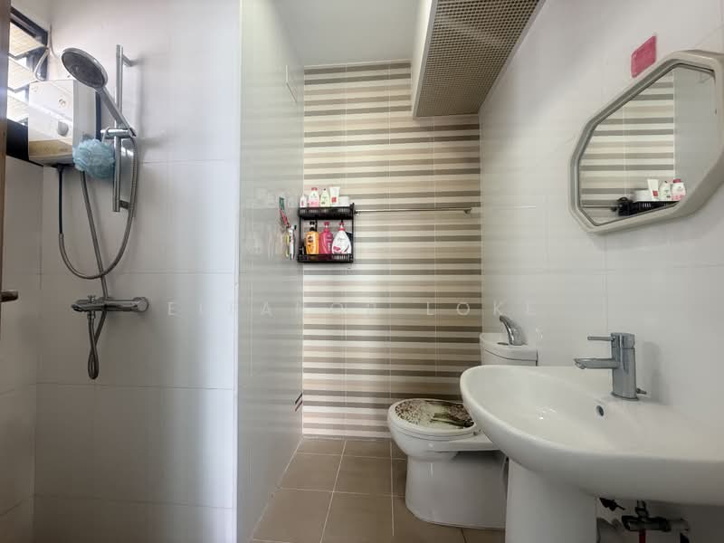 419B Northshore Drive, 419B Northshore Drive, 2 Bedrooms, 721 sqft, HDB Flat For Sale, by Eleanor Loke, 500231777 - Bathroom - PropertyGuru.com.sg