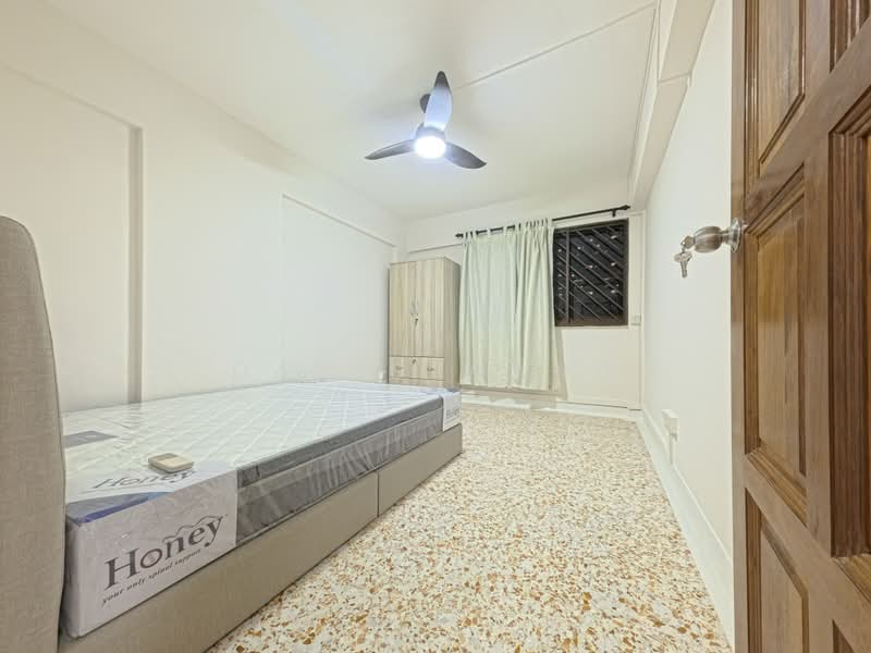 122 Bedok North Street 2, 122 Bedok North Street 2, Studio, 760 sqft, HDB Flat For Rent, by David Wang, 500231779 - Bedroom - PropertyGuru.com.sg