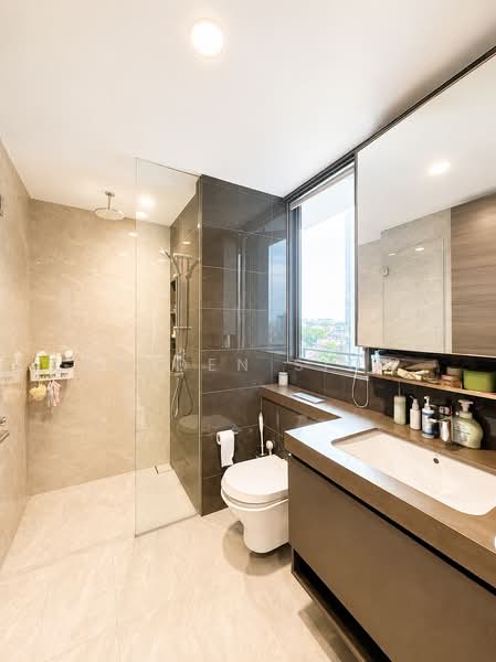 The Florence Residences, 99 Hougang Avenue 2, 3 Bedrooms, 990 sqft, Condominium For Sale, by Kayden Siow, 500231786 - Bathroom - PropertyGuru.com.sg