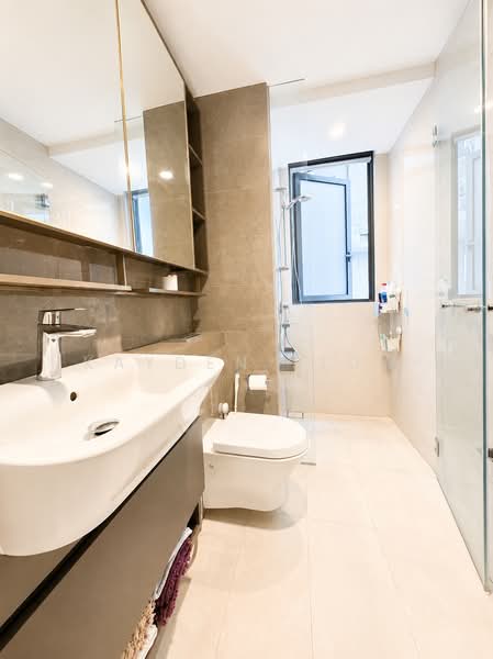 The Florence Residences, 99 Hougang Avenue 2, 3 Bedrooms, 990 sqft, Condominium For Sale, by Kayden Siow, 500231786 - Bathroom - PropertyGuru.com.sg