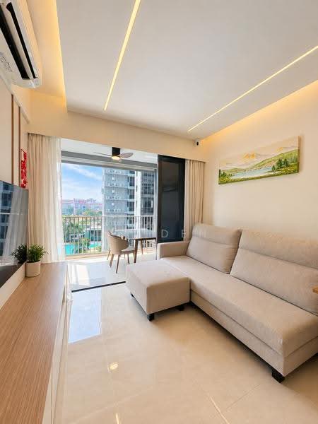 The Florence Residences, 99 Hougang Avenue 2, Hougang / Punggol / Sengkang, 3 Bedrooms, 990 sqft, Condominium For Sale, by Kayden Siow, 500231786 - Living Room - PropertyGuru.com.sg