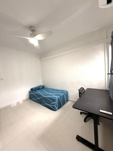 Blk 530 Jurong West St 52, 52, Room Rental, 200 sqft, HDB Flat For Rent, by Jade Goh, 500231788 - Bedroom - PropertyGuru.com.sg
