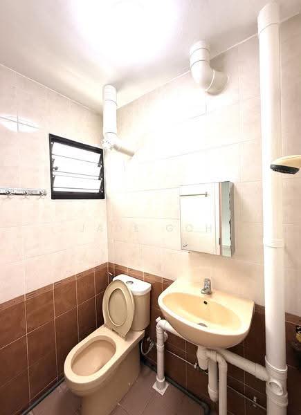 Blk 530 Jurong West St 52, 52, Room Rental, 200 sqft, HDB Flat For Rent, by Jade Goh, 500231788 - Bathroom - PropertyGuru.com.sg