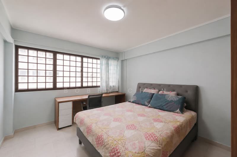 661 Yishun Avenue 4, 661 Yishun Avenue 4, 3 Bedrooms, 980 sqft, HDB Flat For Sale, by Bobby Chen, 500231796 - Bedroom - PropertyGuru.com.sg