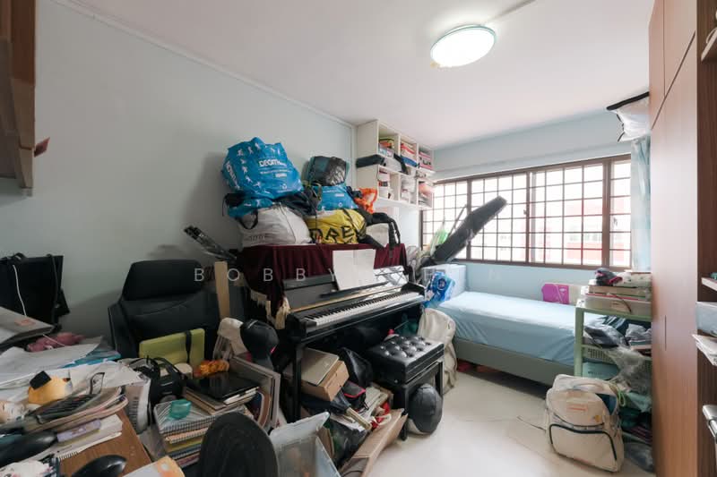 661 Yishun Avenue 4, 661 Yishun Avenue 4, 3 Bedrooms, 980 sqft, HDB Flat For Sale, by Bobby Chen, 500231796 - Bedroom - PropertyGuru.com.sg