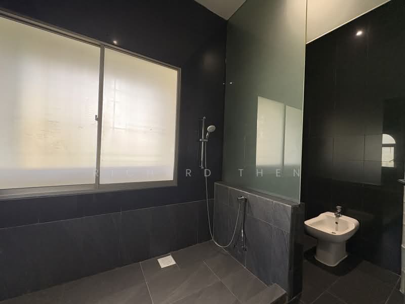 Chancery Court, 36C Dunearn Road, 3 Bedrooms, 2,035 sqft, Condominium For Rent, by Richard Then, 500231797 - Bathroom - PropertyGuru.com.sg
