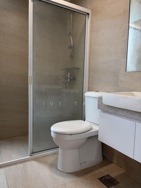 Citylights, 88 Jellicoe Road, 2 Bedrooms, 893 sqft, Condominium For Rent, by Ivy Tay, 500231799 - Master Bathroom - PropertyGuru.com.sg