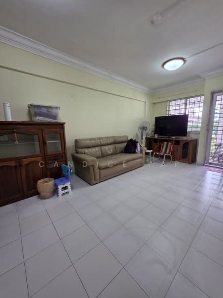 827 Tampines Street 81, 827 Tampines Street 81, 2 Bedrooms, 721 sqft, HDB Flat For Rent, by Candice Yap, 500231809 - PropertyGuru.com.sg