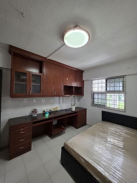 827 Tampines Street 81, 827 Tampines Street 81, 2 Bedrooms, 721 sqft, HDB Flat For Rent, by Candice Yap, 500231809 - PropertyGuru.com.sg