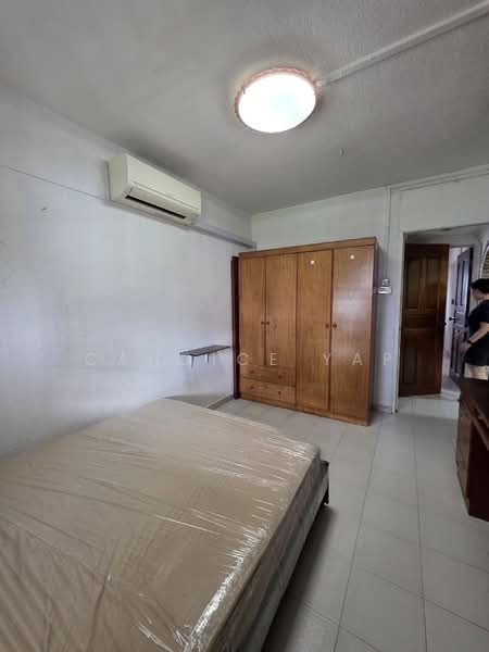 827 Tampines Street 81, 827 Tampines Street 81, 2 Bedrooms, 721 sqft, HDB Flat For Rent, by Candice Yap, 500231809 - PropertyGuru.com.sg